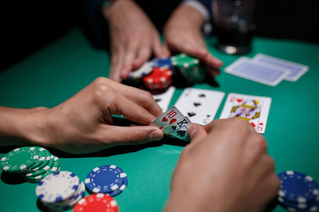 Thủ thuật vàng trong làng Poker trực tuyến