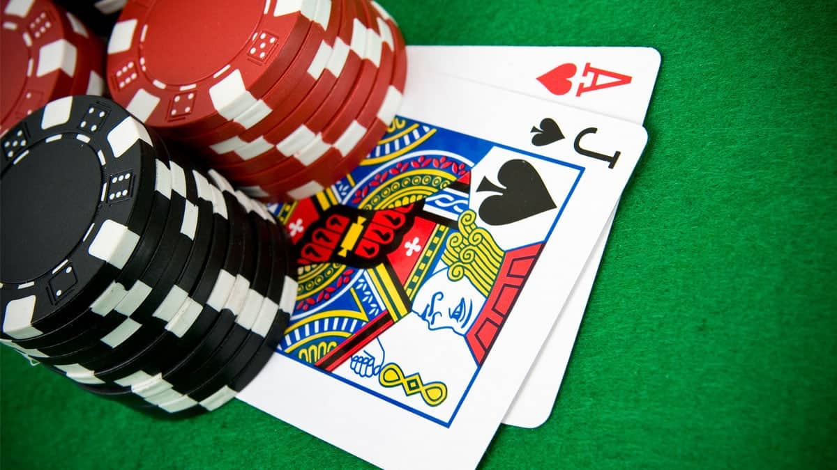 Tìm hiểu về những nguyên tắc vàng để kiếm được lợi nhuận trong Blackjack