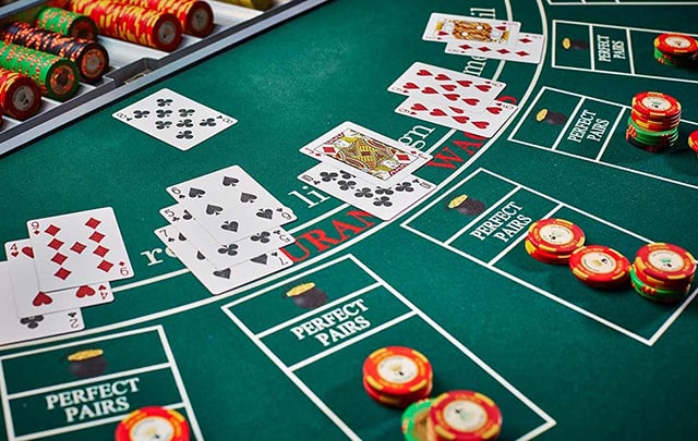 Tìm hiểu về những yếu tố quan trọng ảnh hưởng lớn tới thắng thua trong Blackjack